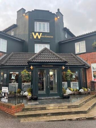 Best Sports Bars in London - The Winchmore