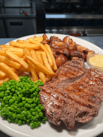 Best Sports Bars in Saltwood - Castle Hotel