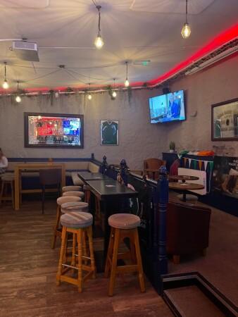 Best Sports Bars in Waterford - Jarrz Bar