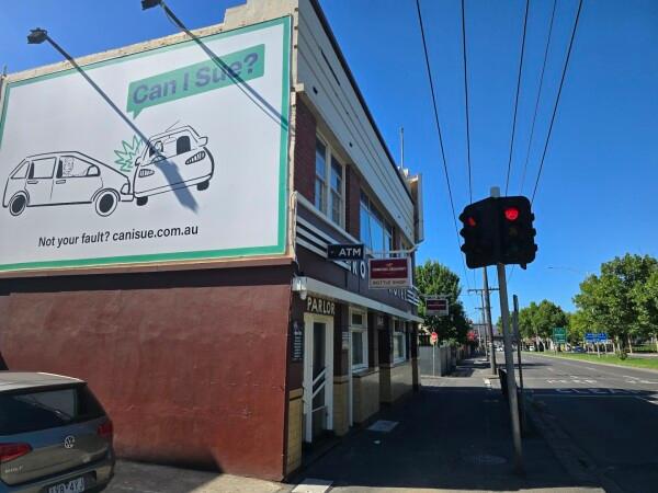 Best Sports Bars in Richmond - The Royal Hotel