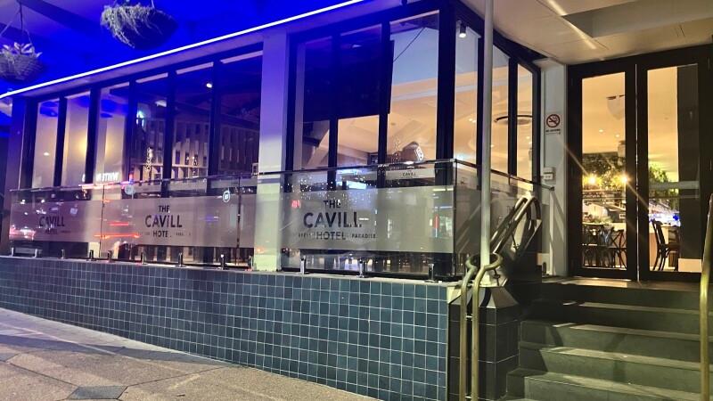 Best Sports Bars in Surfers Paradise - The Cavill Hotel