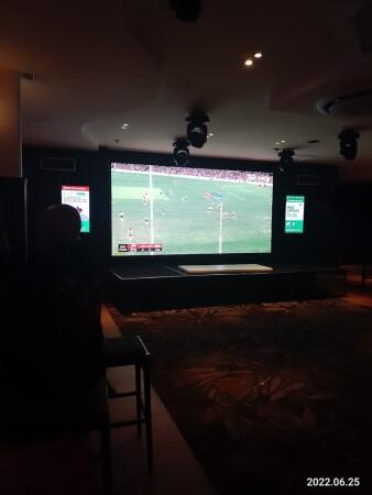 Best Sports Bars in Surfers Paradise - The Cavill Hotel