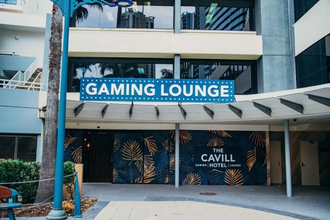 Best Sports Bars in Surfers Paradise - The Cavill Hotel