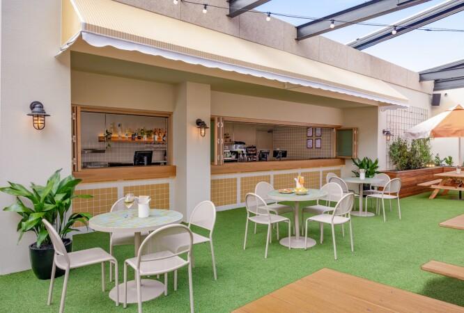 Best Sports Bars in Yarraville - Victoria Hotel Yarraville