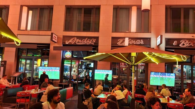 Beste Sportsbars in Berlin - Andy's Diner & Bar