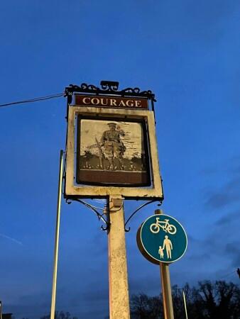 Best Sports Bars in Wokingham - Rifle Volunteer