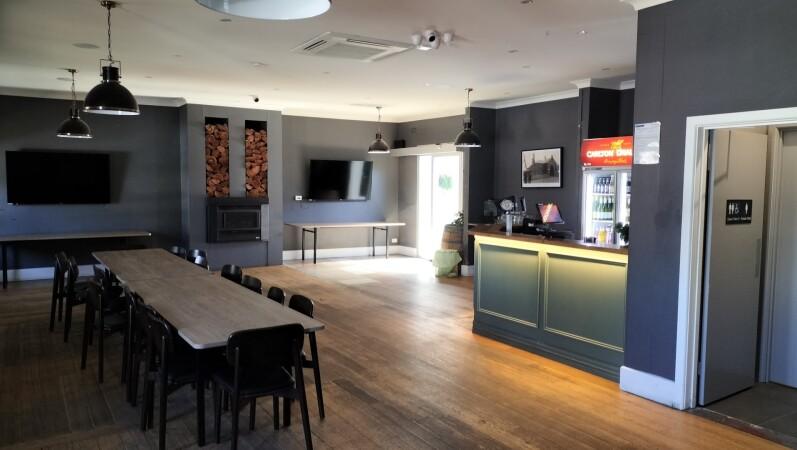 Best Sports Bars in Sunbury - Ball Court Hotel