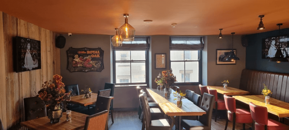 Best Sports Bars in Bristol - The Royal Oak