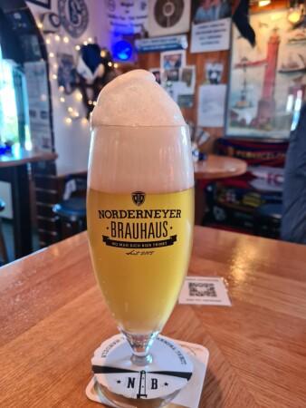 Best Sports Bars in Norderney - Bierstube Um Süd