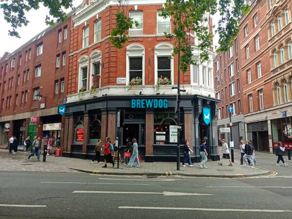 Best Sports Bars in London - Brewdog Seven Dials