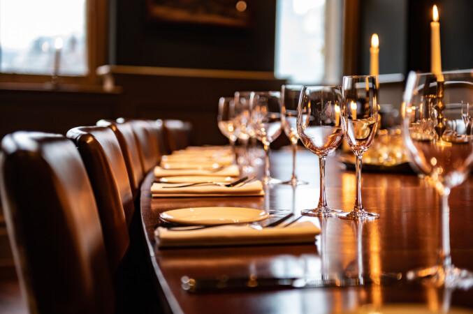 Best Sports Bars in Manchester - Fountain House