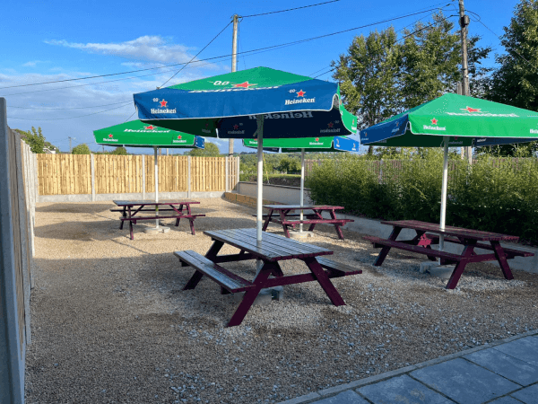 Best Sports Bars in Castlemagner - Geoffs Bar