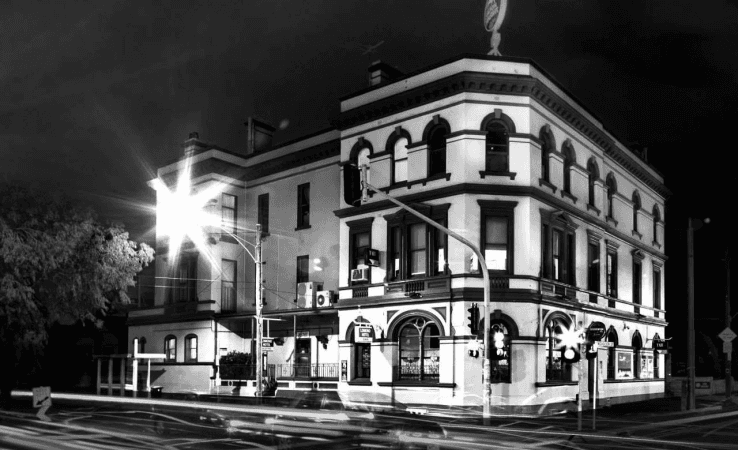 Best Sports Bars in Brunswick East - Lomond Hotel