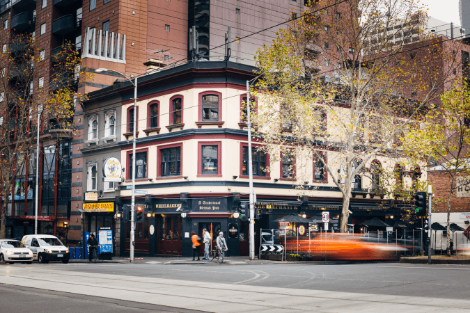 Best Sports Bars in Melbourne - Elephant & Wheelbarrow