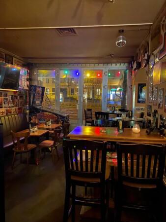 Beste Sportsbars in Berlin - Bierstube zur Linde