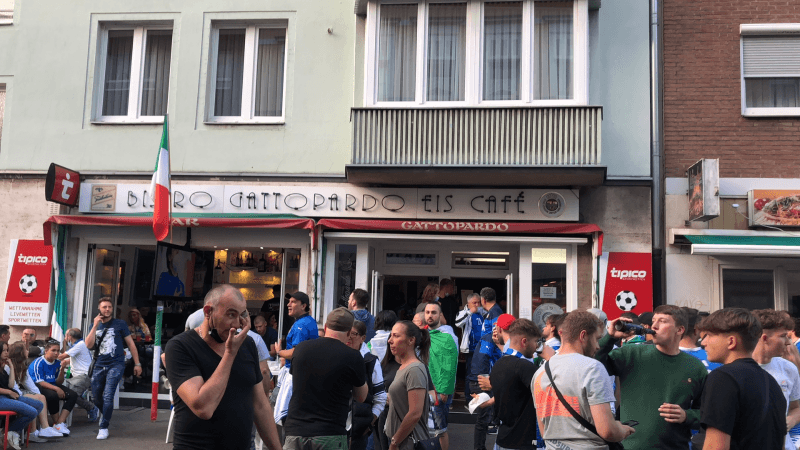 Best Sports Bars in Düsseldorf - Angelo Giuseppe Esposto