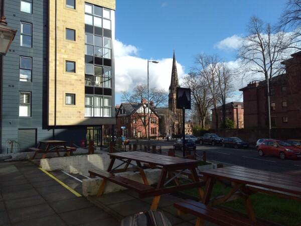 Best Sports Bars in Glasgow - The Hyndland Rock