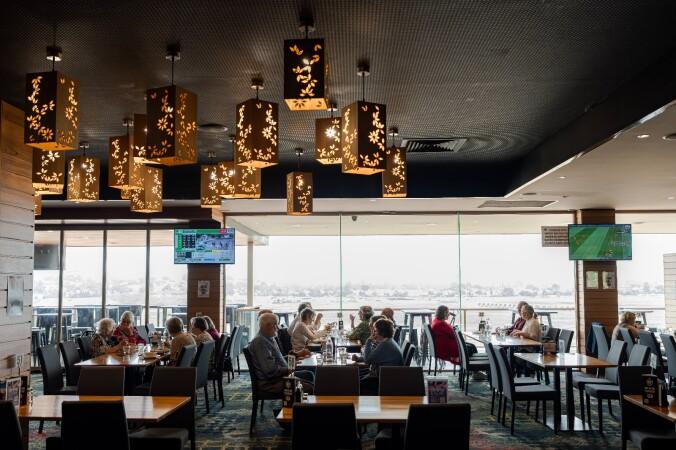 Best Sports Bars in Moonee Ponds - Moonee Valley Legends