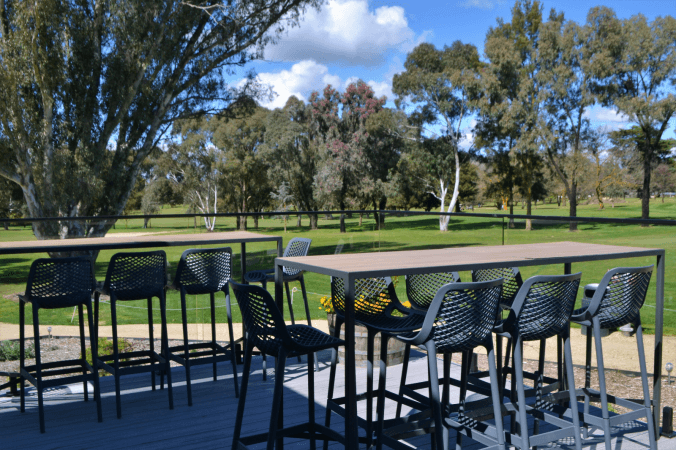 Best Sports Bars in Mansfield - Mansfield Golf Club