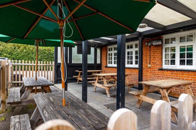 Best Sports Bars in Flamstead End - Plough