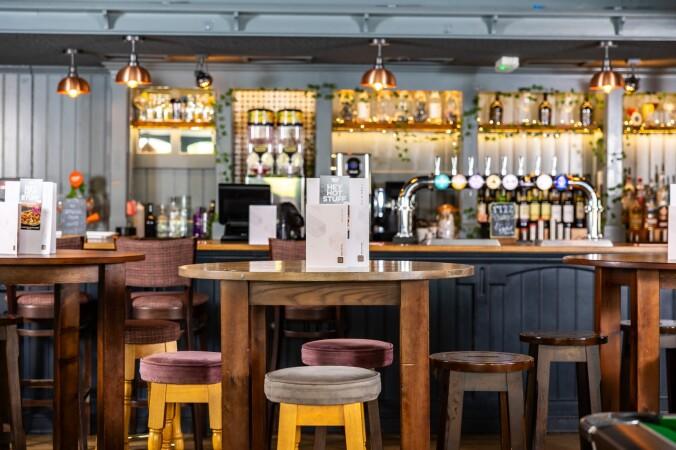 Best Sports Bars in Hatfield - Hatfield Tap