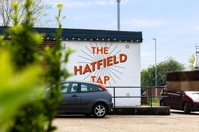 Best Sports Bars in Hatfield - Hatfield Tap