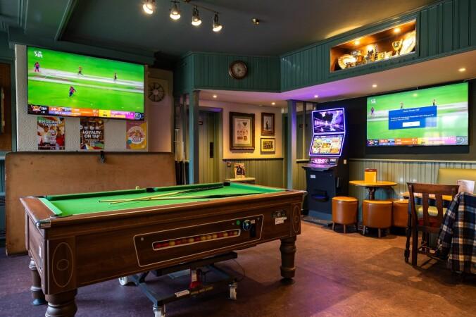 Best Sports Bars in Hatfield - Hopfields