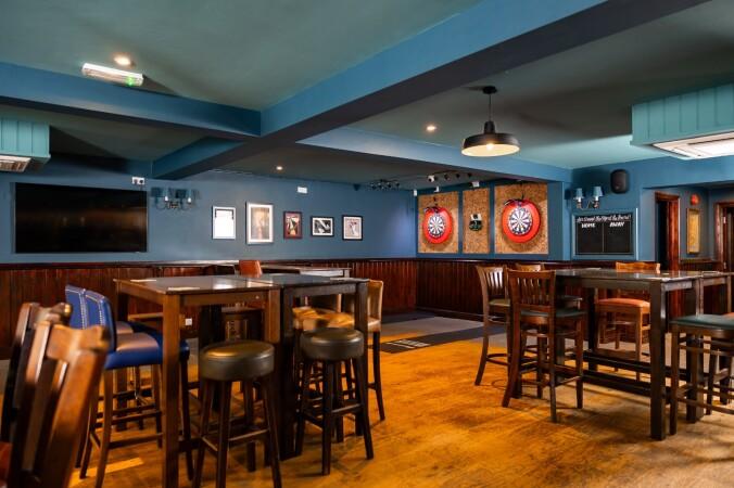 Best Sports Bars in Hertford - Golden Griffin