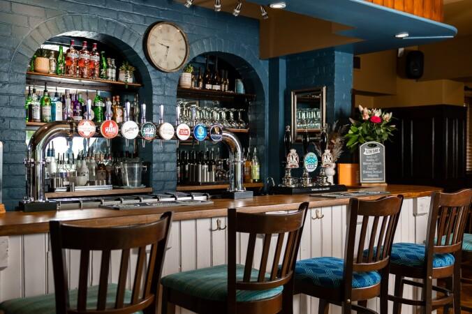 Best Sports Bars in Hertford - Golden Griffin