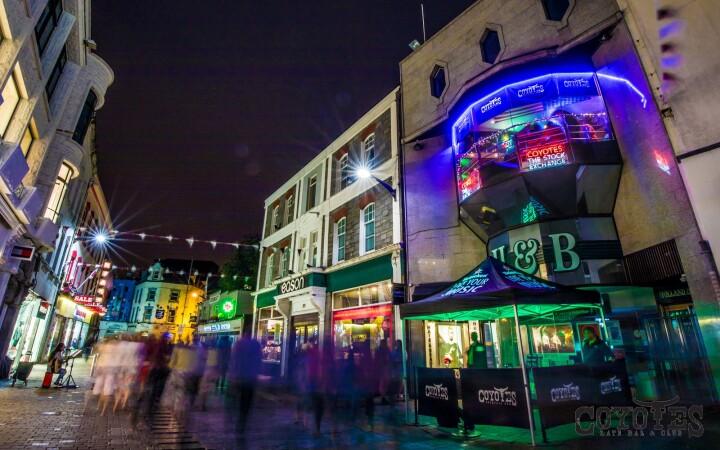 Best Sports Bars in Galway - Coyotes Late Bar