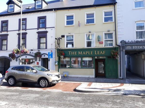 Best Sports Bars in Midleton - The maple leaf