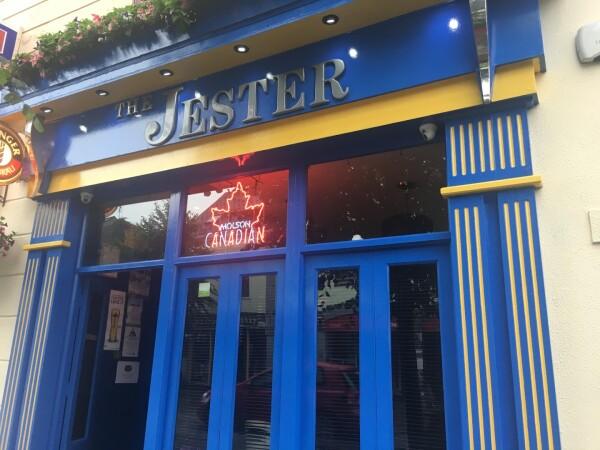Best Sports Bars in Westport - The Jester