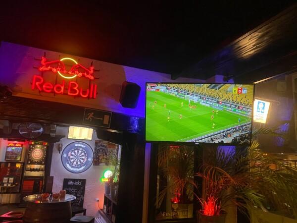Best Sports Bars in Muenchen - Heuboden Sportsbar