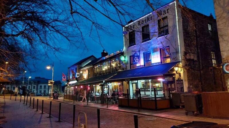 Best Sports Bars in Limericl - The Locke