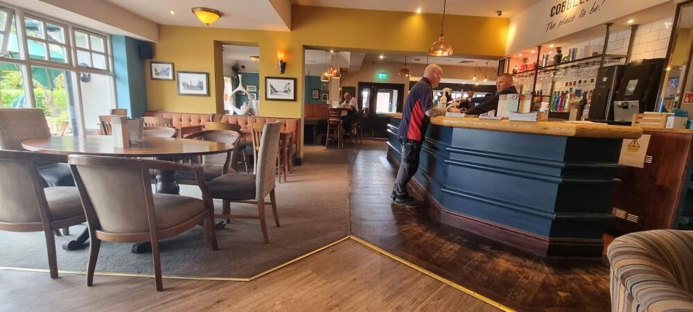 Best Sports Bars in Newton Aycliffe - Cobblers Hall