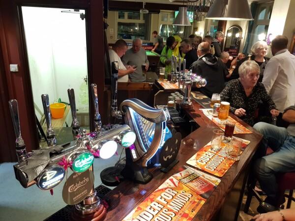 Les Meilleurs Bars à Woolston - Cricketers Arms