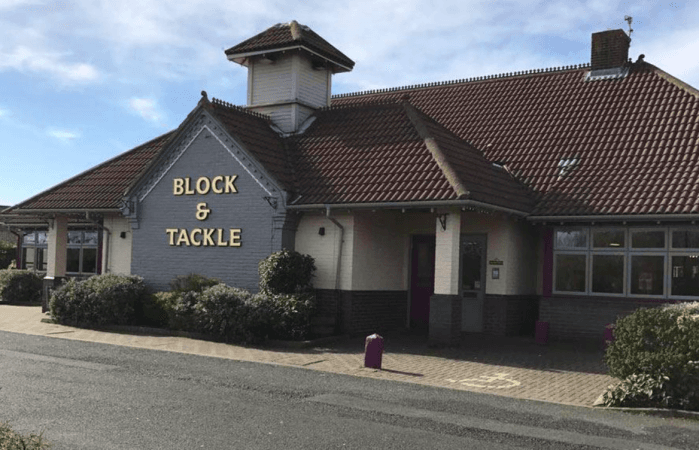 Best Sports Bars in Ashington - Block & Tackle