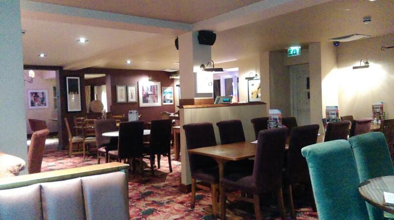 Best Sports Bars in Darlington - White Heifer That Travelled