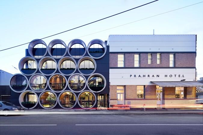 Best Sports Bars in PRAHRAN - Prahran Hotel