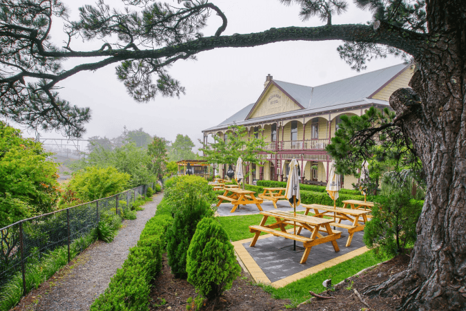 Best Sports Bars in Leura - The Alexandra Hotel