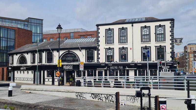Best Sports Bars in Dublin - The Barge