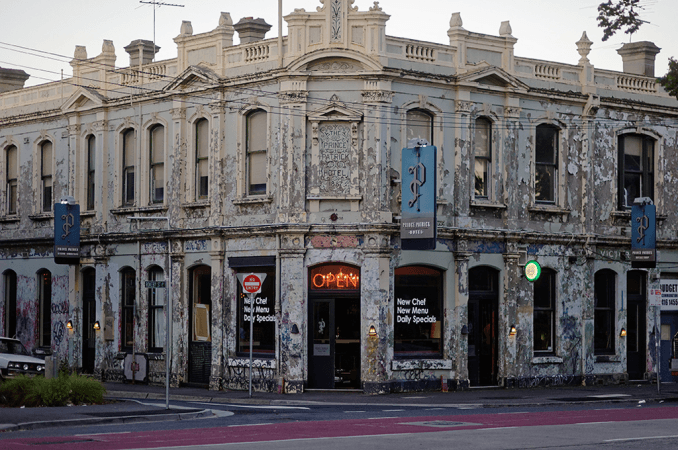 Best Sports Bars in Collingwood - Prince Patrick Hotel