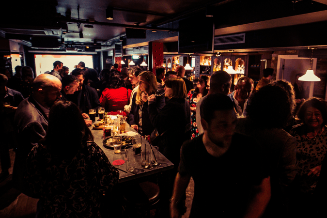 Best Sports Bars in London - Gibney's