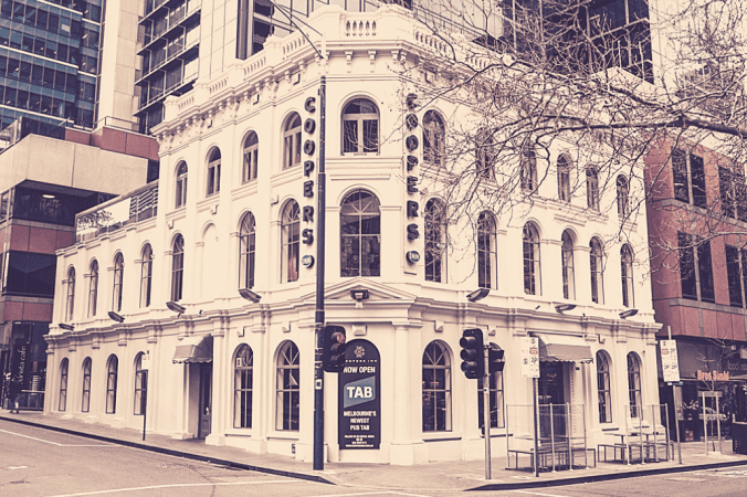 Best Sports Bars in Melbourne - Coopers Inn