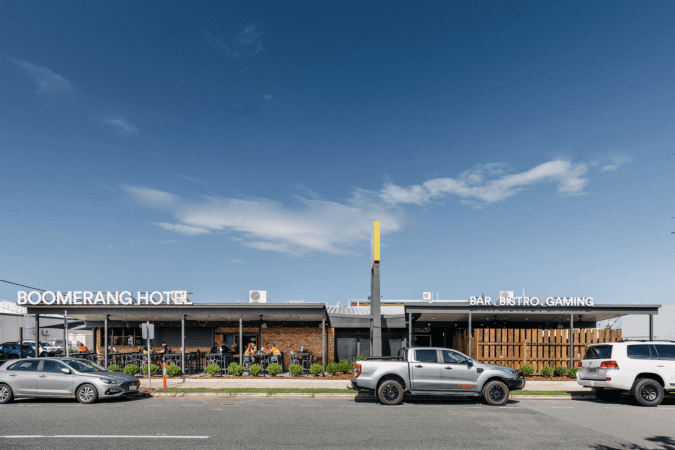 Best Sports Bars in Mackay - Boomerang Hotel