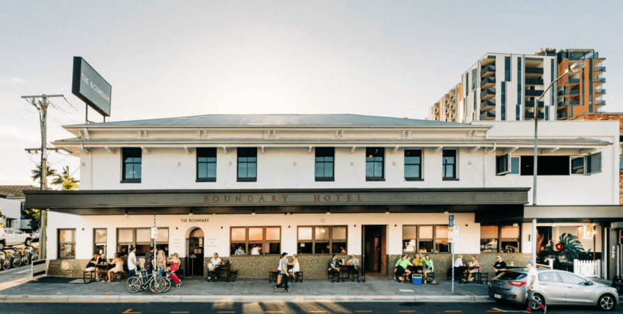 Best Sports Bars in West End - The Boundary Hotel