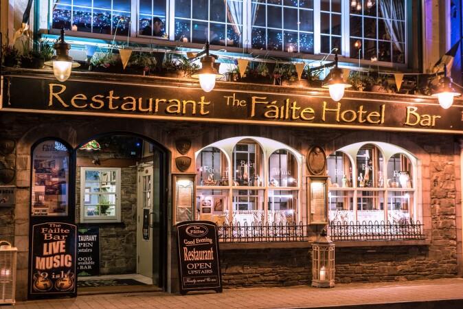 Best Sports Bars in Killarney - The Failte Hotel