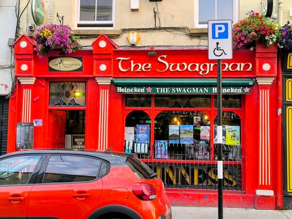 Best Sports Bars in Sligo - The Swagman