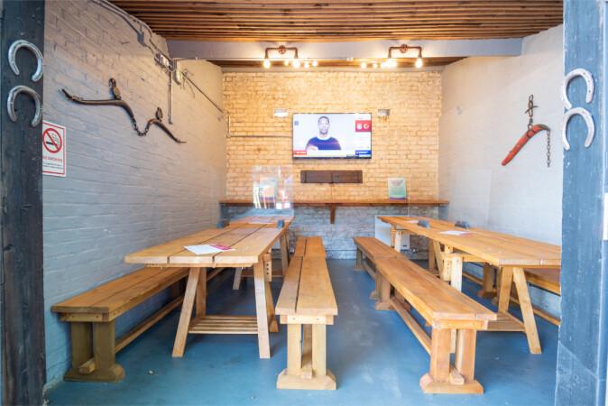 Best Sports Bars in Beckenham - Coach & Horses