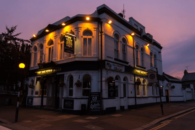 Best Sports Bars in Isleworth - The Milford Arms